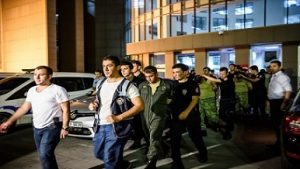 اعتقال الامن لعناصر الجيش