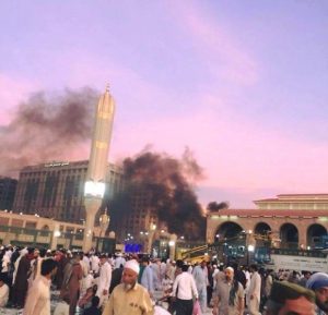 زحام بالقرب من منطقة الانفجار