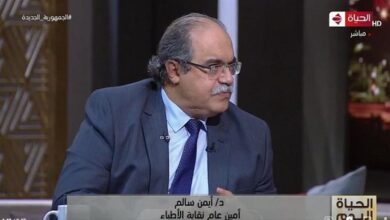 د. أيمن سالم يضع "روشتة " لحماية الأطباء والحفاظ على حقوقهم  18