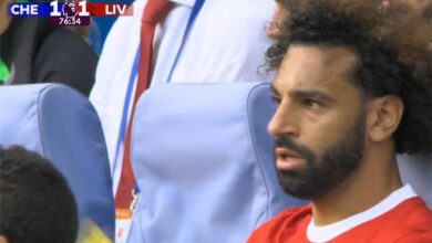 بالفيديو : محمد صلاح غاضب من استبداله في مباراة تشيلسي 4