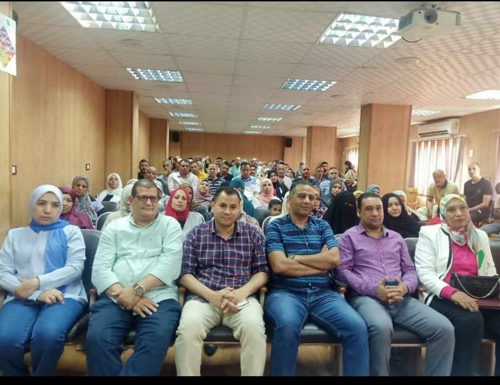 الصبروط يشهد برنامج "آليات تطبيق الخدمة المدنية بين الواقع والمأمول"بالقليوبية 3