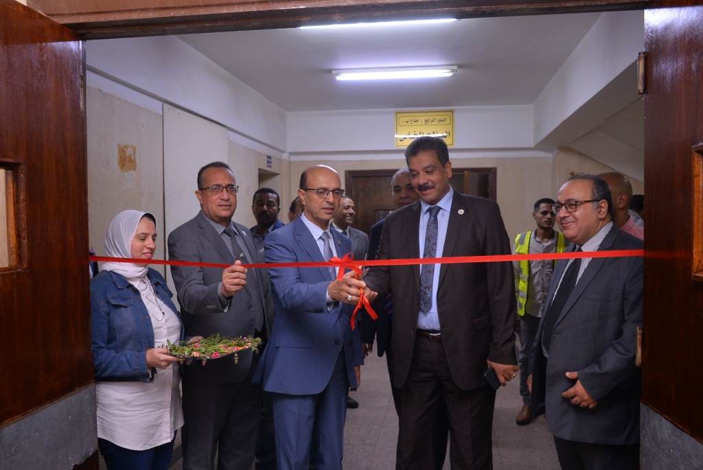 وحدات طبية جديدة بمستشفى الأمراض العصبية والنفسية بجامعة أسيوط 1 وحدات طبية جديدة بمستشفى الأمراض العصبية والنفسية بجامعة أسيوط 1