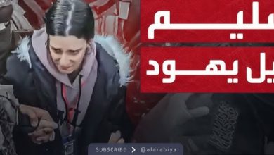 حشود ومشاهد مثيرة خلال تسليم اربيل يهود وغادي موزيس الى الصليب الاحمر 1