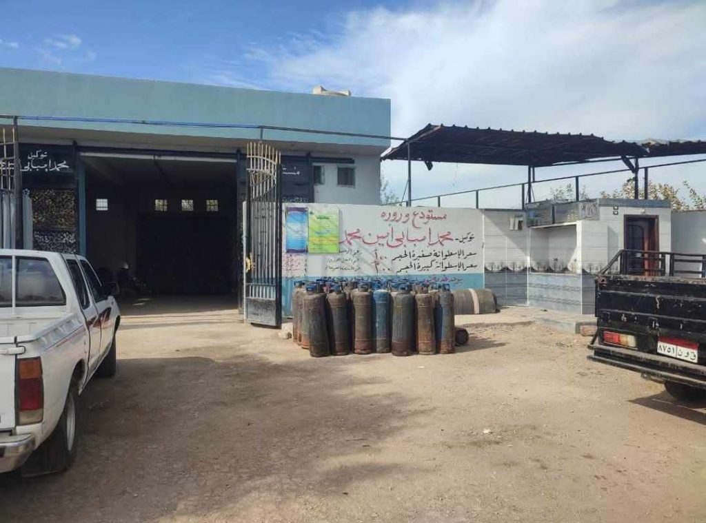 تموين القليوبيه يضبط مستودع بوتاجاز ببنها مخالف 1