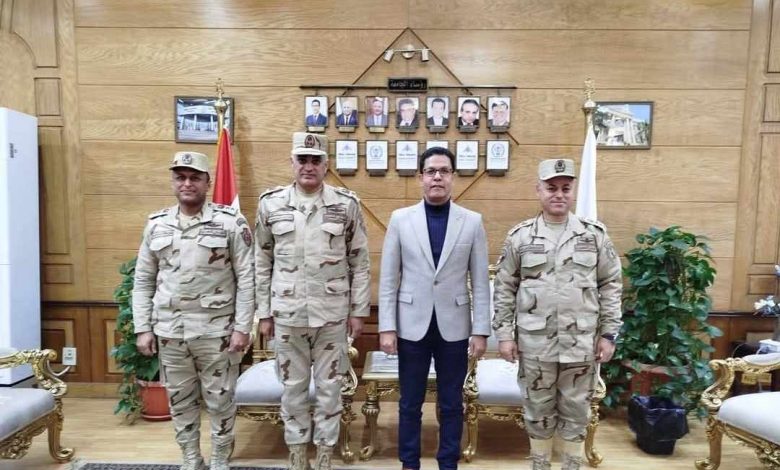 الجيزاوى يستقبل المستشار العسكري الجديد لمحافظة القليوبية