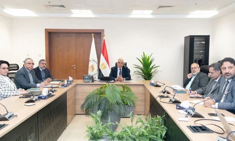 سويلم يتابع مشروع "شواطئ آمنة" ضمن أنشطة برنامج البحوث التطبيقية بين مصر وهولندا