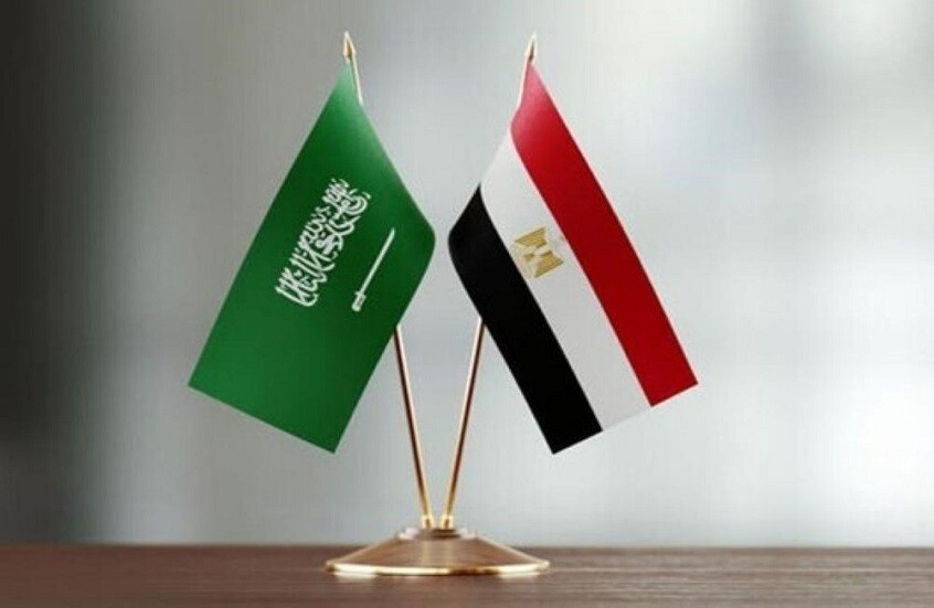 السفارة المصرية في السعودية تتدخل وتنهي أزمة العمال المصريين مع الكفيل