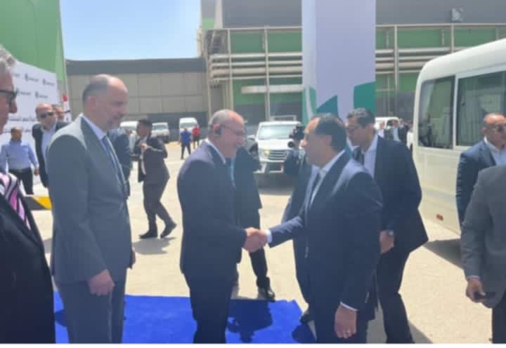 رئيس الوزراء يفتتح مصنع “حياة كيميا” التركي بالعين السخنة بحضور الفريق كامل الوزير