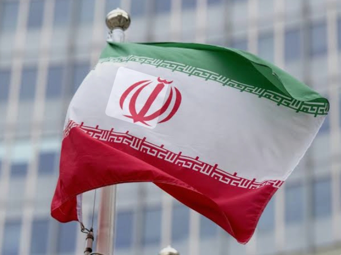 سماء إيران مكشوفة: هجوم إسرائيلي على مواقعها النووية ومقتل قادتها