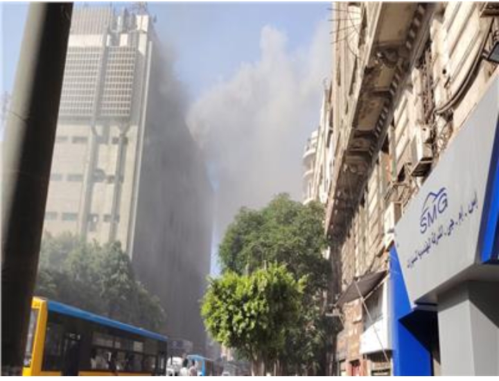عااجل..اندلاع حريق كبير في “سنترال رمسيس” بالقاهرة