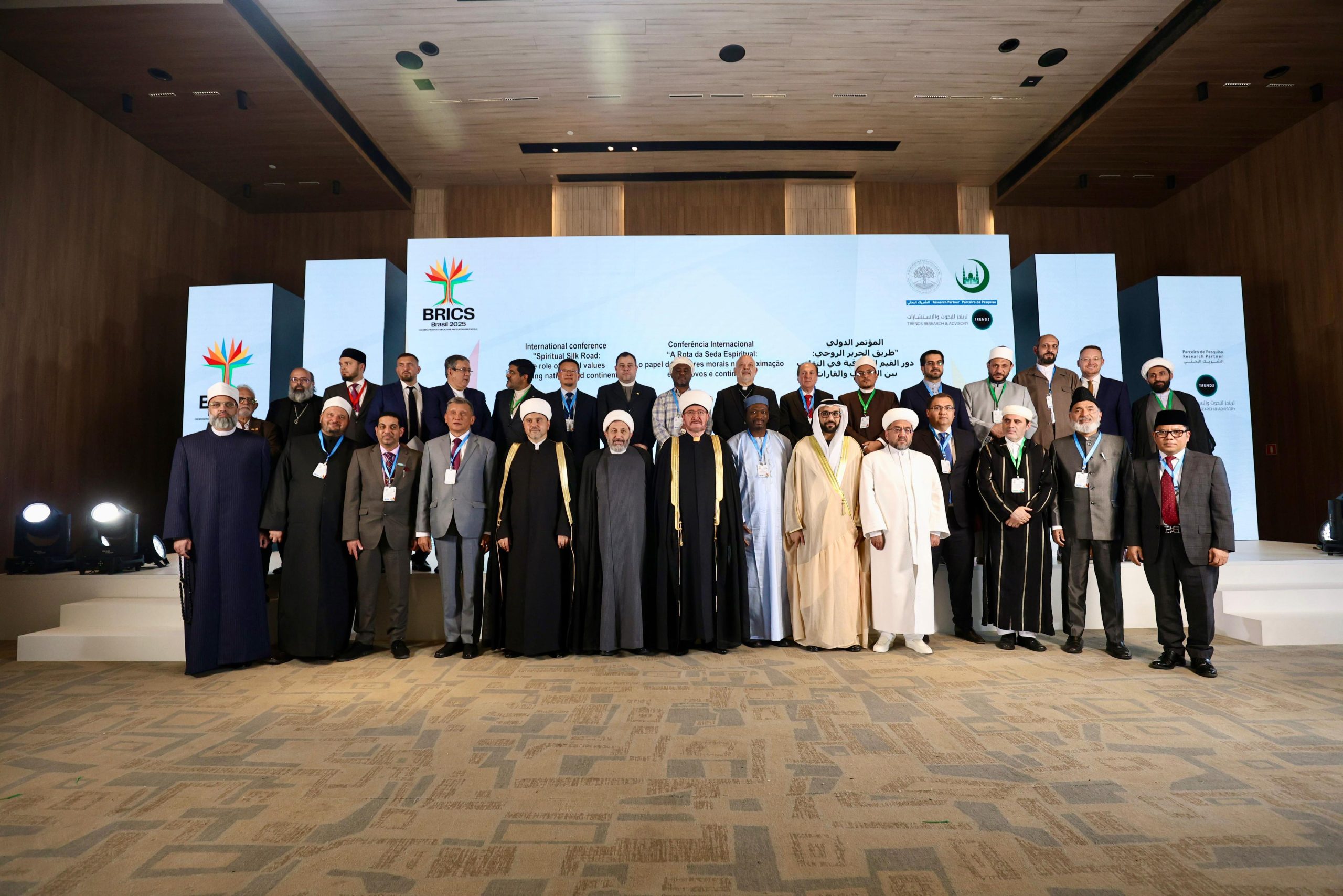 بالصور ـ ردود فعل عالمية ايجابية حول بيان القادة الدينيين لمسلمي دول أعضاء منظمة “بريكس”